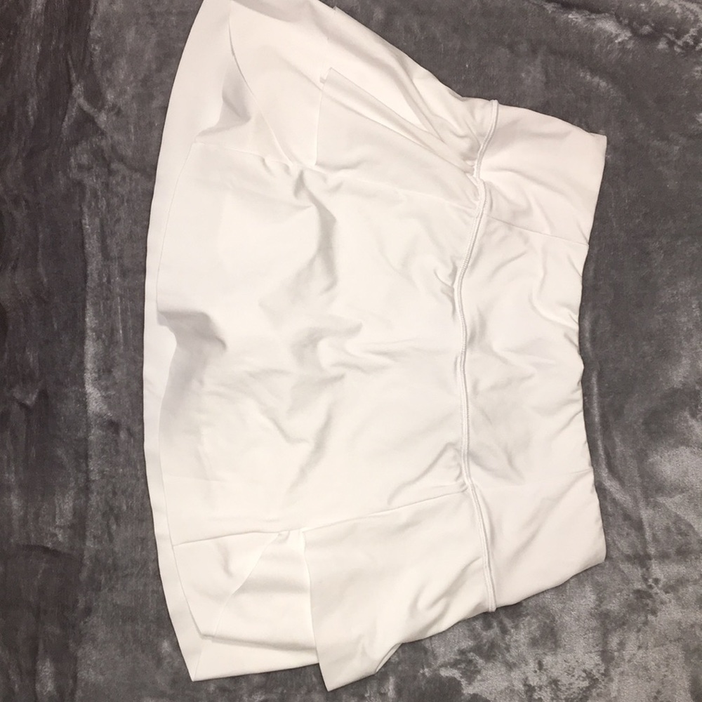 Size small Athleta skirt!